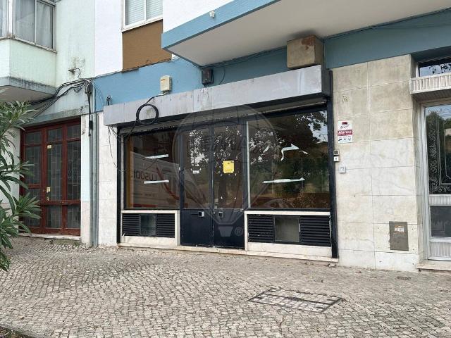 Loja alugar em Benfica, Lisboa