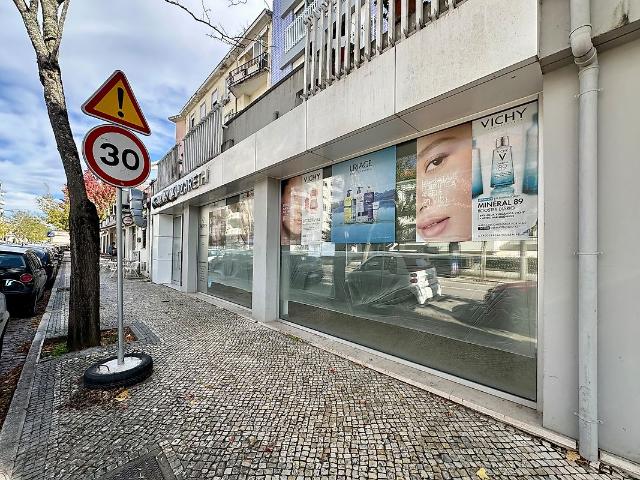 Loja alugar em Coimbrã, Sé Nova