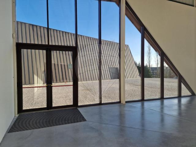 Ponto Comercial alugar em Felgueiras
