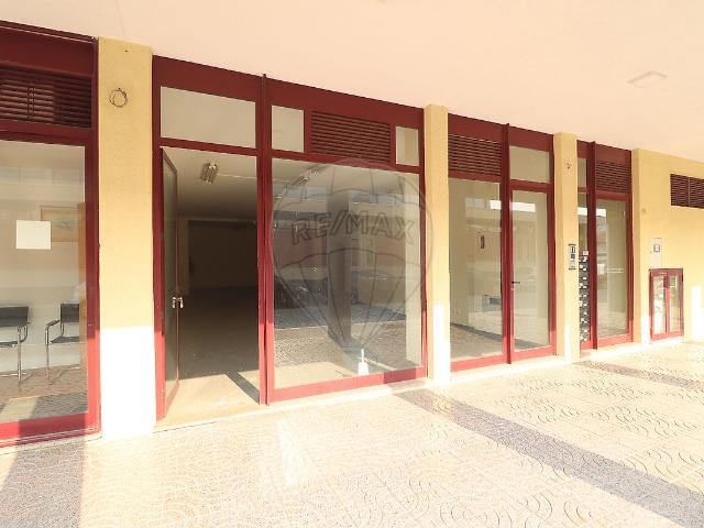 Ponto Comercial alugar em Felgueiras