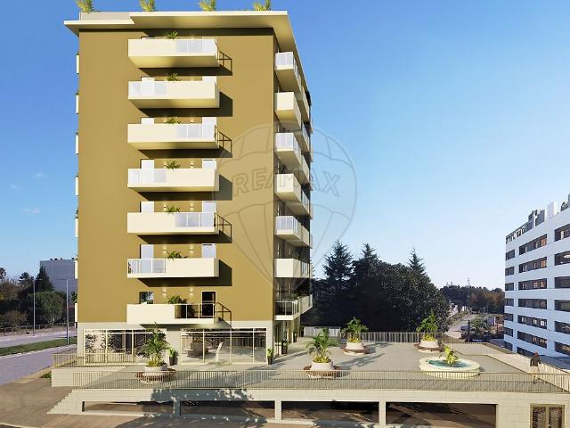 Ponto Comercial alugar em Maia, Guardeiras