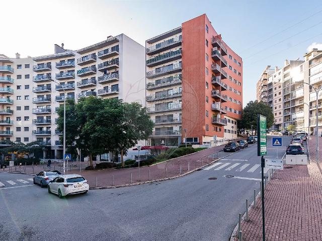 Ponto Comercial alugar em Odivelas, Colinas do Cruzeiro