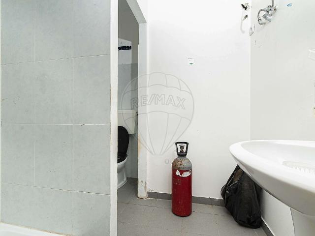 Loja venda em Laje, Oeiras