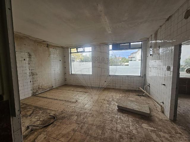 Loja venda em Viso Sul, Viseu