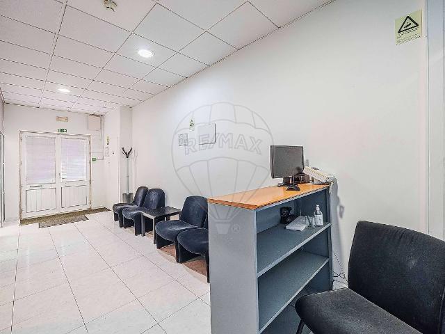 Loja alugar em Paiões, Sintra