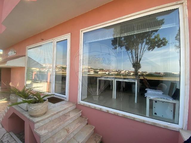 Loja alugar em Cabeço de Mouro, Cascais