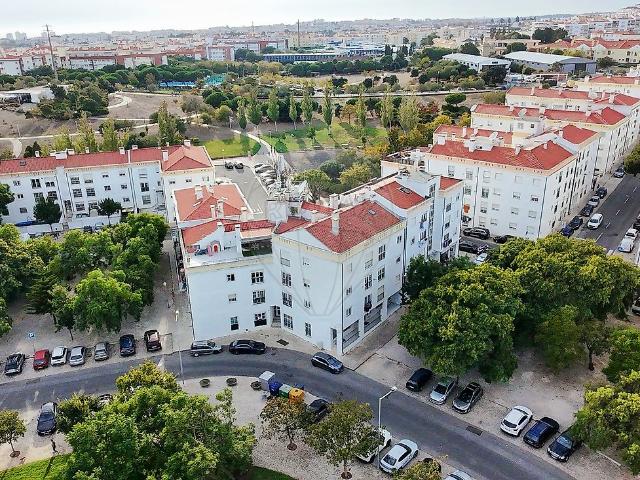 Loja venda em Outeiro de Polima, Cascais