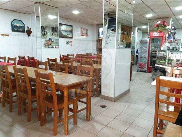 Loja venda em Santiago Dos Velhos, Lisboa