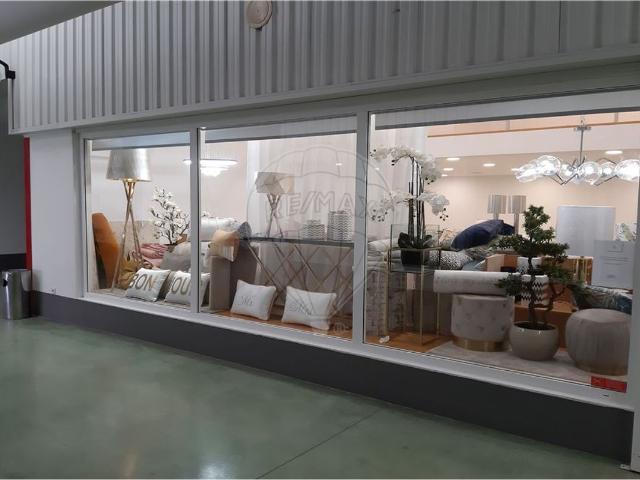 Loja venda em Benavente, Santarém