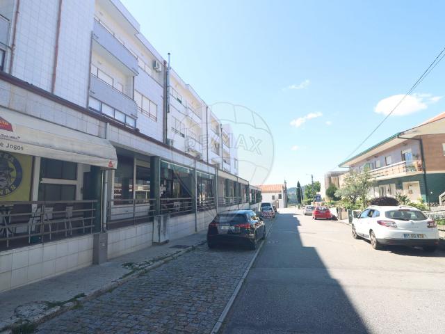 Ponto Comercial alugar em Felgueiras