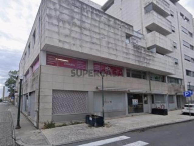 Armazém venda em Porto