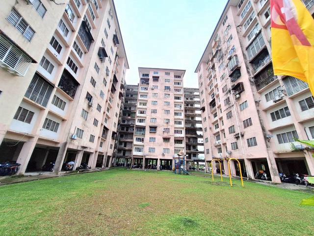 Apartment for sale in Kajang, Langat