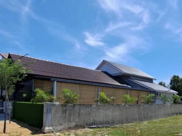 Bungalow for sale in Kuantan, Pahang
