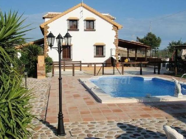 Casa en alquiler en Almogía