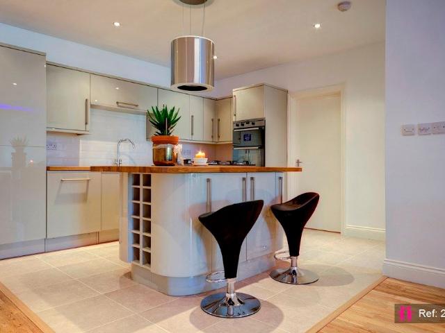 Apartment for rent in Battersea, Greater London