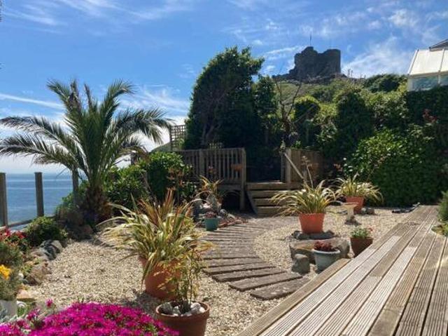 House for sale in Criccieth