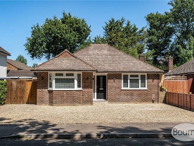 Apartment for rent in Runnymede, Surrey