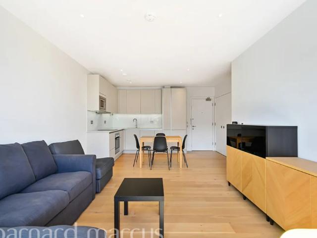 Apartment for rent in Battersea, Greater London