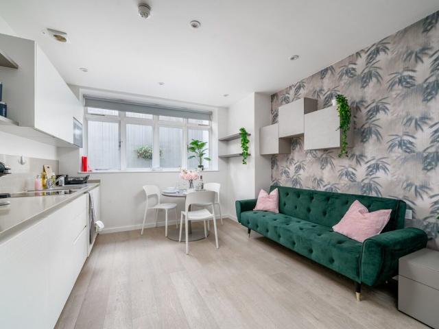 Apartment for rent in West Hampstead, Greater London