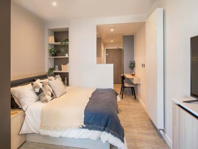 Studio for rent in London Borough of Croydon, Greater London