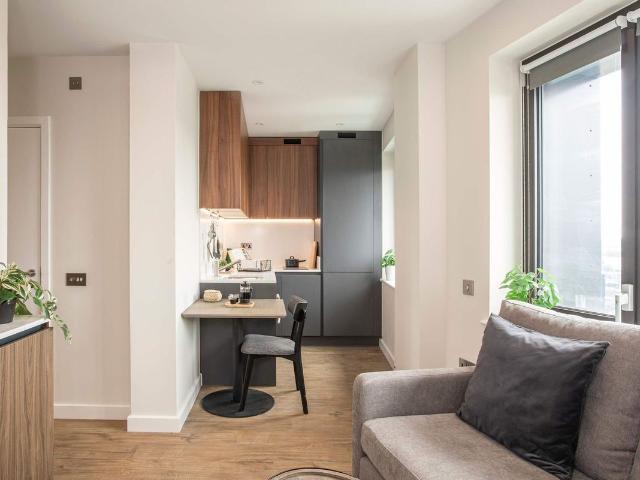 Studio for rent in London Borough of Croydon, Greater London