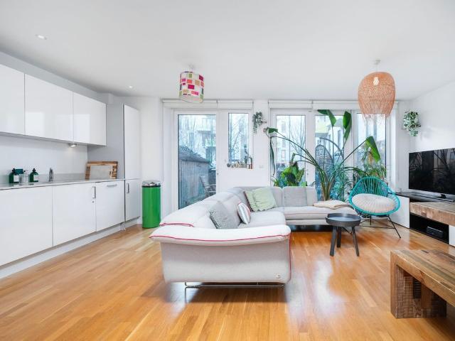 Apartment for rent in Ocean Estate, Stepney