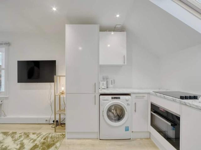 Apartment for rent in Chatterton Village, Greater London