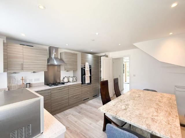 House for rent in Chatterton Village, Greater London