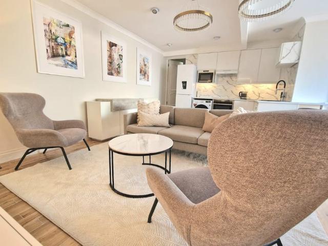 House for rent in Poverest, Greater London