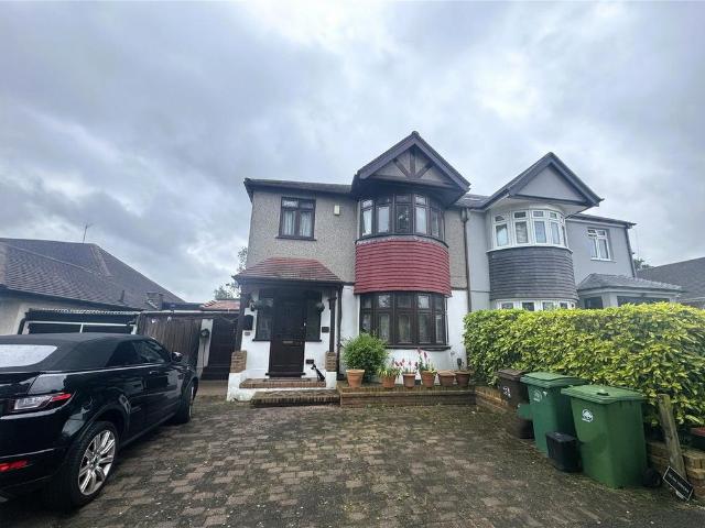 House for rent in London Borough of Sutton, Greater London