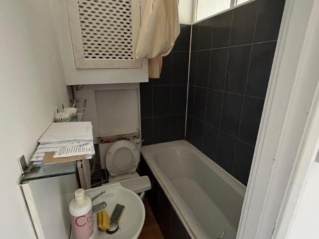Studio for rent in London Borough of Croydon, Greater London