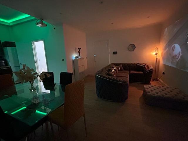 Apartment for rent in Crook Log, Greater London