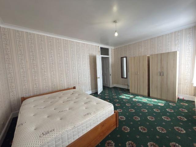 Apartment for rent in Manor Park, Greater London