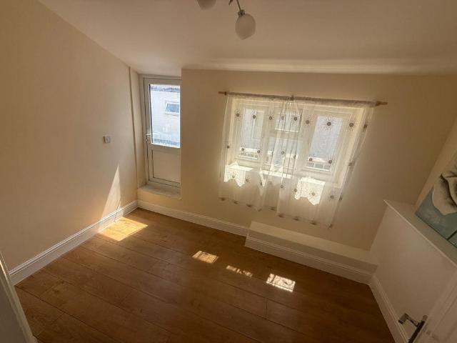 Apartment for rent in Manor Park, Greater London
