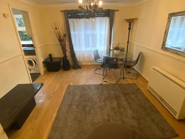 Apartment for rent in Plaistow, Greater London
