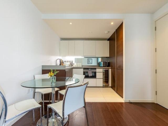 Apartment for rent in Millwall, Greater London