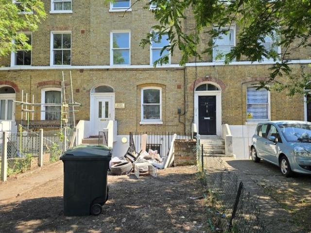 Apartment for rent in Stratford Marsh, Greater London