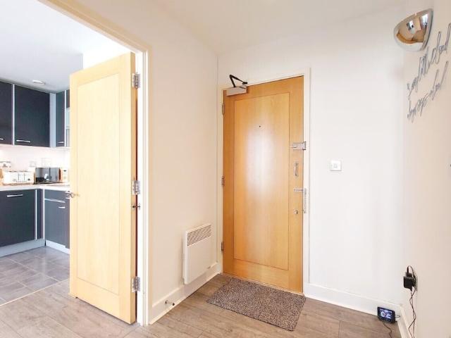 Apartment for rent in Custom House, Greater London