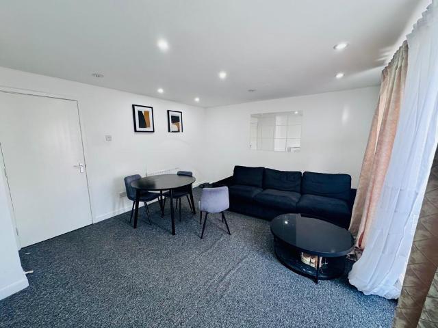 Apartment for rent in London Borough of Newham, Greater London