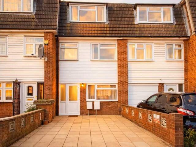 House for rent in Custom House, Greater London