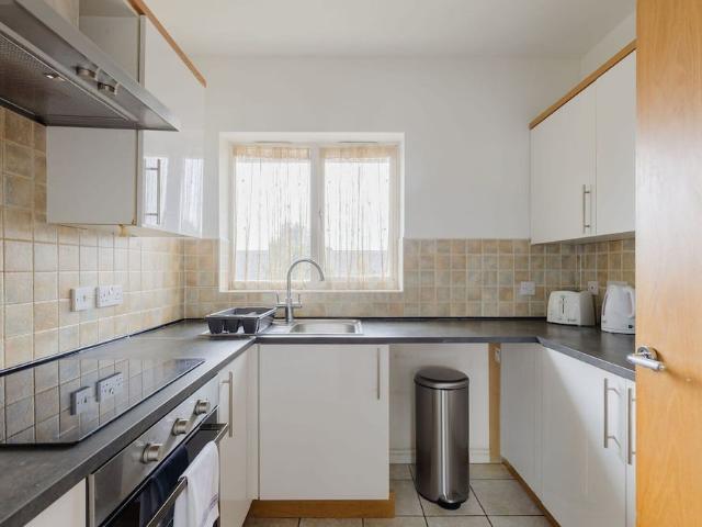 Apartment for rent in Custom House, Greater London