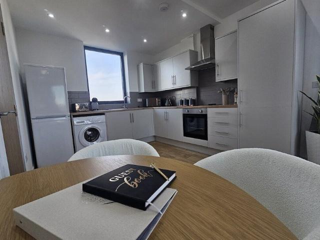Apartment for rent in Chapel End, Greater London