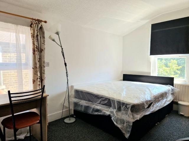 Room for rent in Upper Walthamstow, Leyton