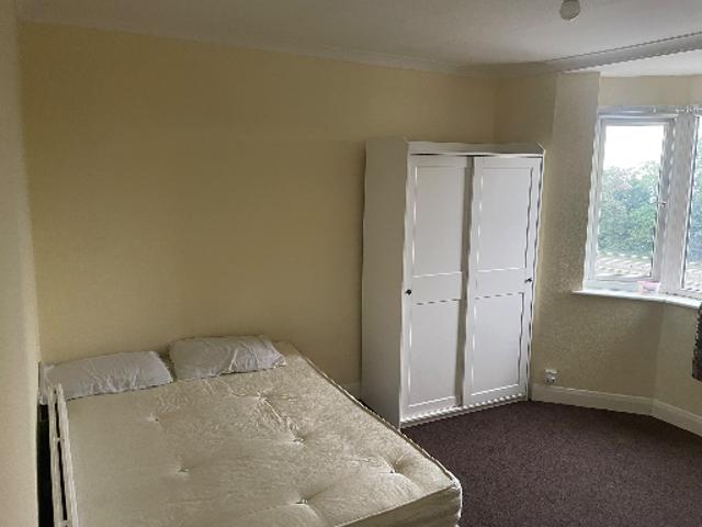 Room for rent in London Borough of Redbridge, Greater London