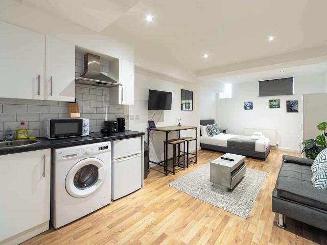 Apartment for rent in St. George in the East, Greater London