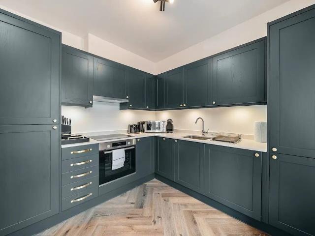 House for rent in St. George in the East, Greater London