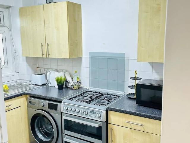 Apartment for rent in Globe Town, Greater London