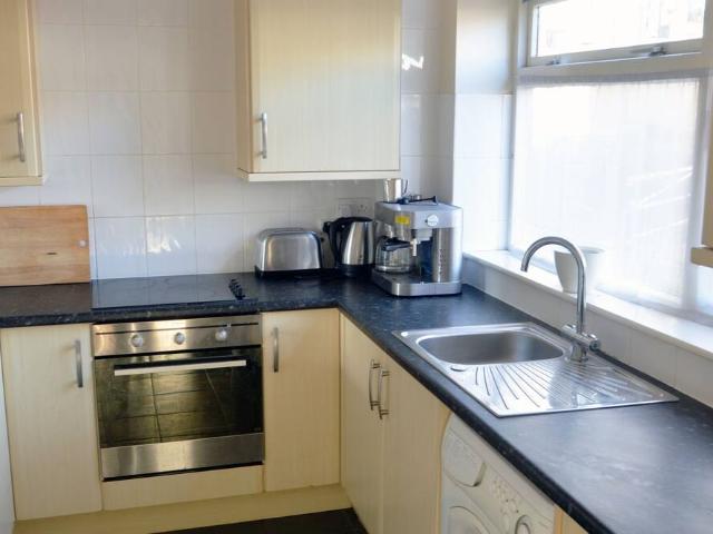 House for rent in Ocean Estate, Greater London