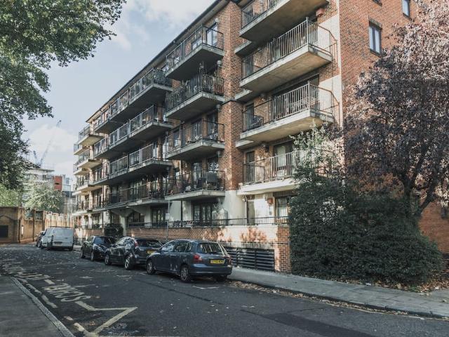 Apartment for rent in St. George in the East, Greater London