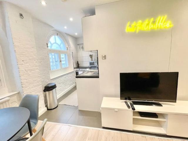 Apartment for rent in Tower Hill, Greater London
